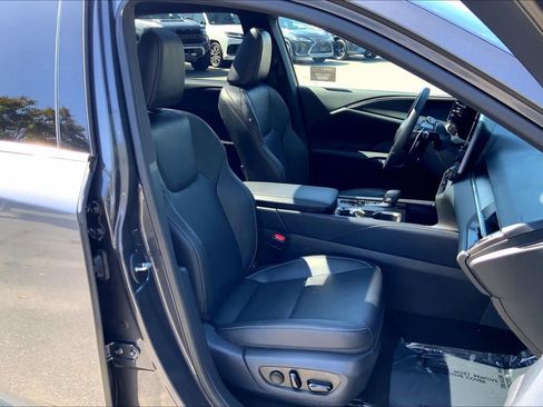 Certified 2026 Lexus RX 350 w/ Convenience Package AWD/4WD image 9