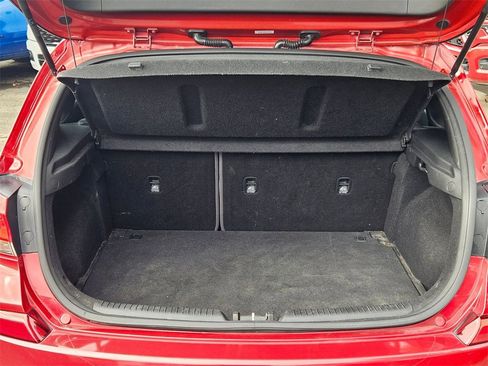 Used 2019 Hyundai Elantra GT N Line image 10