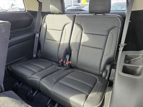 Used 2017 GMC Acadia Denali image 5