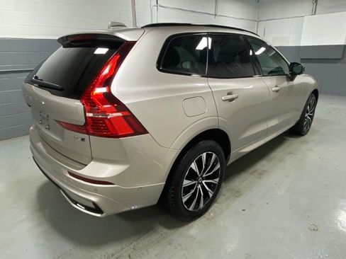 Used 2025 Volvo XC60 B5 Plus AWD/4WD image 3