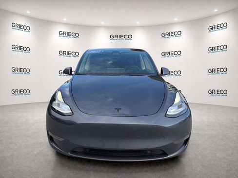 Used 2022 Tesla Model Y Performance AWD/4WD image 2