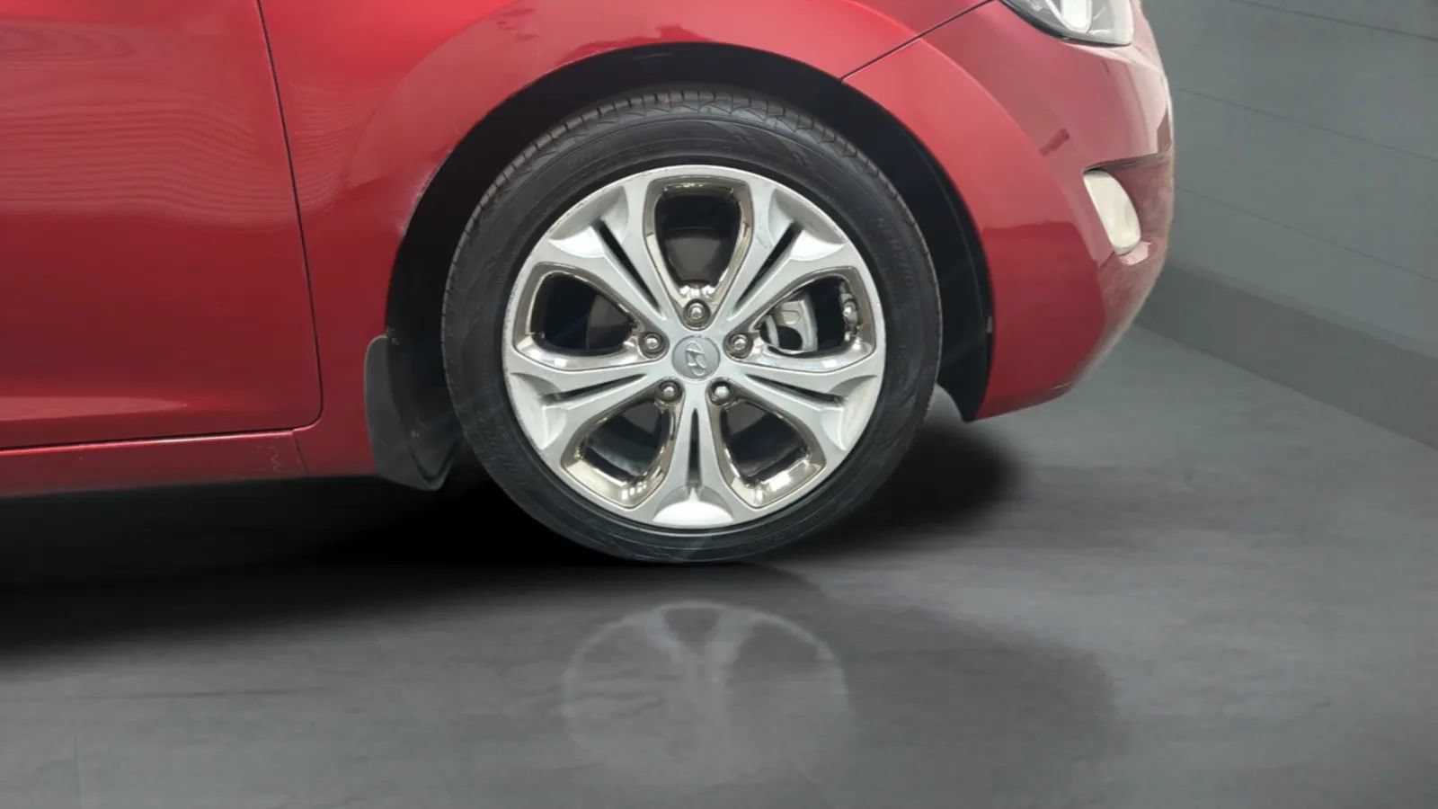 Used 2013 Hyundai Elantra GLS w/ Preferred Pkg FWD image 24