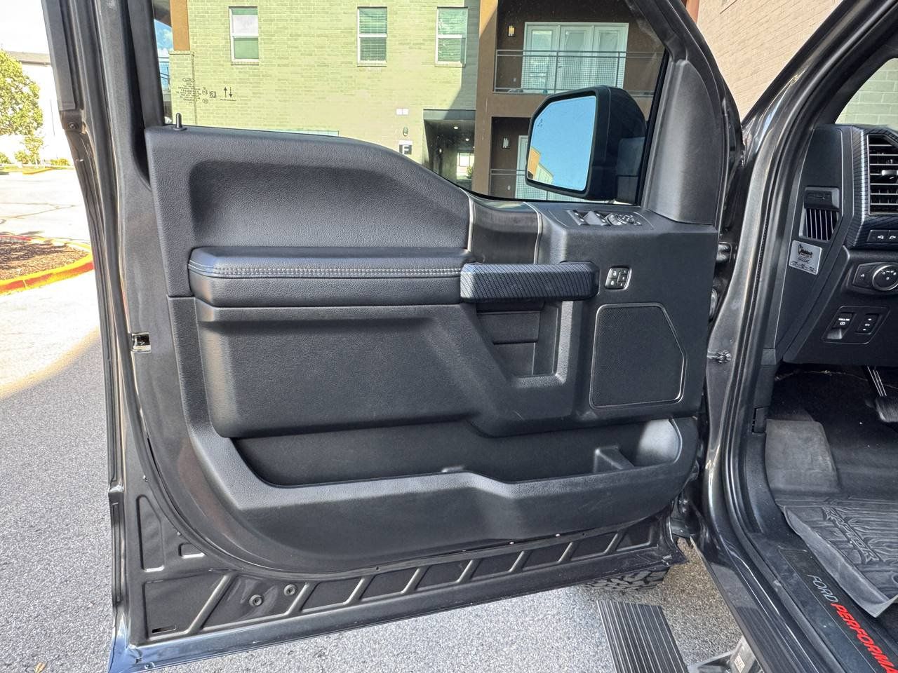 Used 2020 Ford F150 Raptor w/ Equipment Group 802A Luxury AWD/4WD image 23