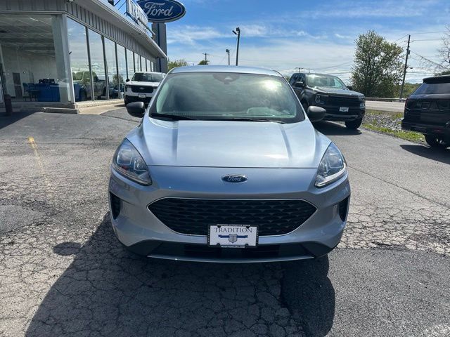Used 2022 Ford Escape SE w/ Cold Weather Package AWD/4WD image 6