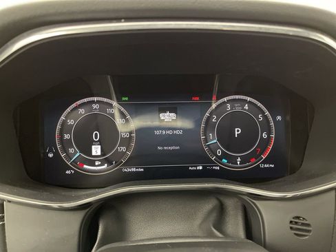 Used 2024 Jaguar F-PACE R-Dynamic S image 5