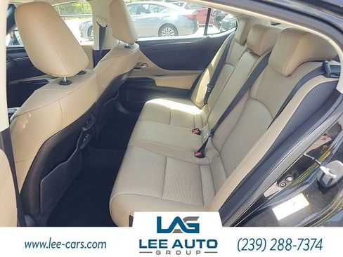 Used 2019 Lexus ES 350 w/ Accessory Package 2 FWD image 4