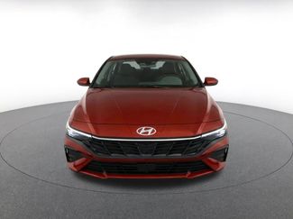 Used 2025 Hyundai Elantra SEL FWD video 2