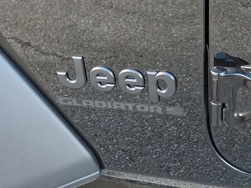 New 2026 Jeep Gladiator Sport image 16