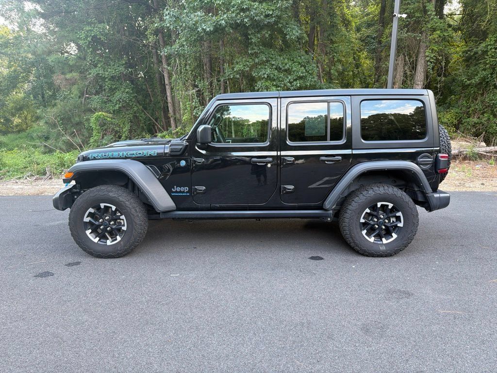 Used 2024 Jeep Wrangler Unlimited Rubicon 4xe AWD/4WD image 2