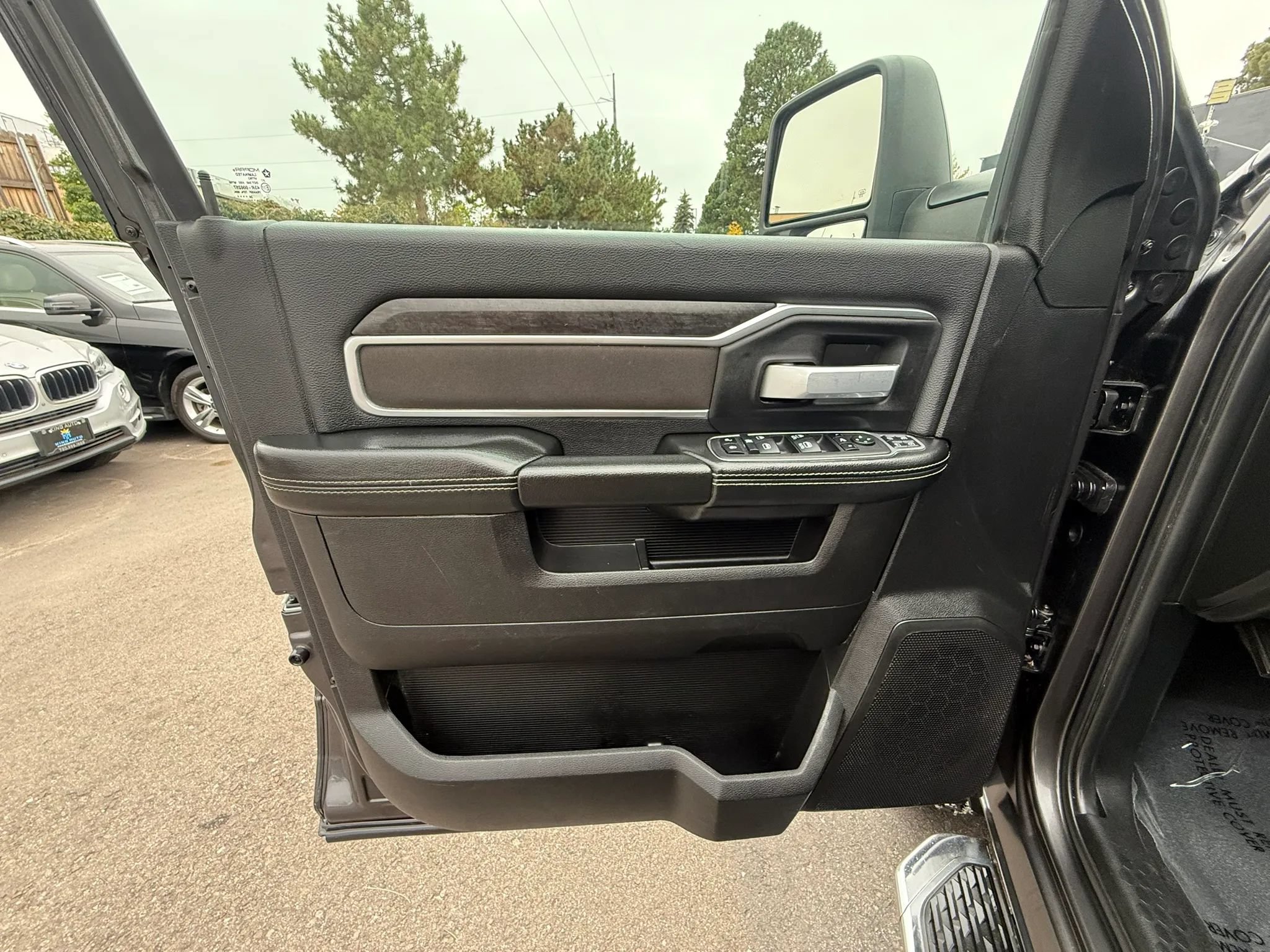 Used 2024 RAM 2500 Big Horn AWD/4WD image 34