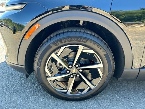 New 2026 Chevrolet Equinox EV LT FWD image 31