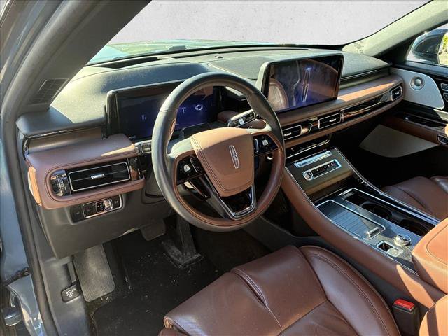 Used 2025 Lincoln Aviator Reserve w/ Equipment Group 201A AWD/4WD image 10