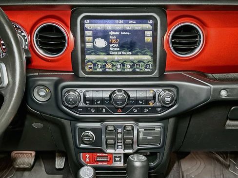 Used 2019 Jeep Wrangler Unlimited Rubicon AWD/4WD image 15