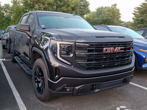 Certified 2024 GMC Sierra 1500 Elevation w/ X31 Off-Road Package AWD/4WD image 5