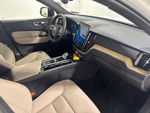 Certified 2026 Volvo XC60 B5 Plus AWD/4WD image 27