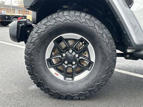 Used 2018 Jeep Wrangler Unlimited Rubicon image 14