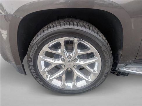 Used 2020 GMC Yukon XL SLT w/ Premium Edition RWD image 27