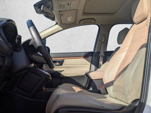 Used 2022 Honda CR-V Touring image 13