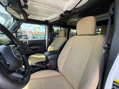 Used 2021 Jeep Wrangler Unlimited Sport AWD/4WD image 13