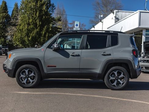 Used 2021 Jeep Renegade Trailhawk w/ Sun & Sound Group image 11