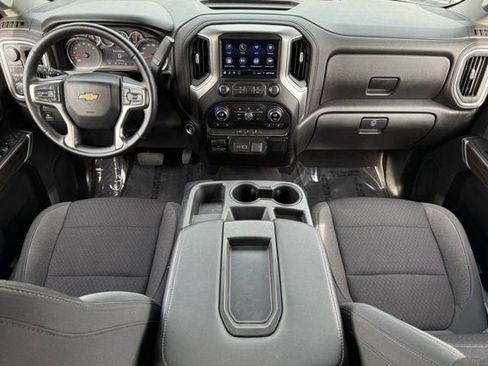 Used 2020 Chevrolet Silverado 2500 LT w/ Convenience Package image 11