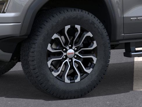 New 2026 GMC Canyon Denali image 10