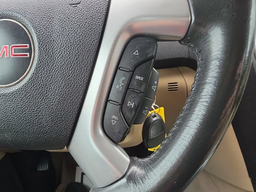 Used 2010 GMC Acadia SLT FWD image 12