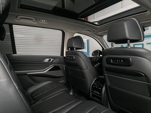 Used 2019 BMW X7 xDrive50i w/ Cold Weather Package image 32