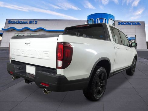 New 2026 Honda Ridgeline Black Edition image 5