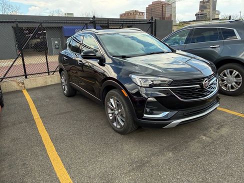 Used 2023 Buick Encore GX Essence w/ Experience Buick Package FWD image 5