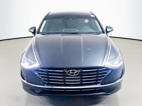 Used 2023 Hyundai Sonata SE FWD image 2