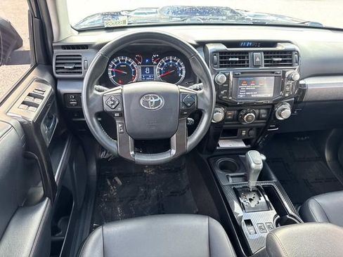 Used 2018 Toyota 4Runner TRD Off-Road Premium image 13