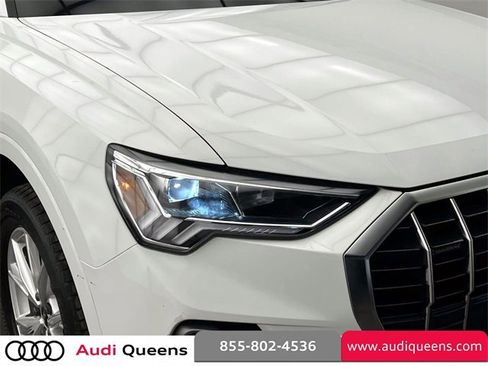 Used 2023 Audi Q3 2.0T Premium w/ Convenience Package image 10