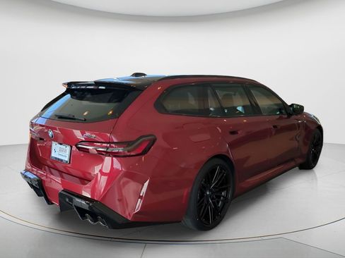 New 2026 BMW M5 Touring image 5