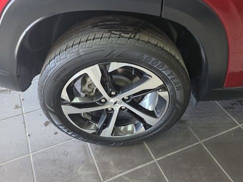 Used 2024 Chevrolet Trax RS FWD image 28