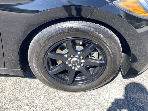 Used 2017 Hyundai Elantra SE FWD image 28