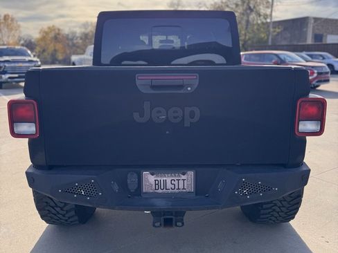 Used 2022 Jeep Gladiator Sport image 7