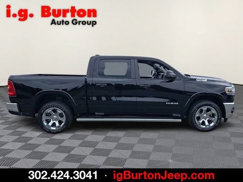 Used 2025 RAM 1500 Big Horn AWD/4WD image 7