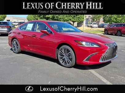 New 2025 Lexus ES 300h w/ Premium Package