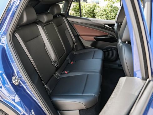 Used 2021 Volkswagen ID.4 Pro S image 37