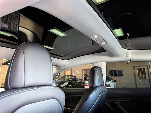 Used 2018 Tesla Model 3 Long Range AWD/4WD image 25