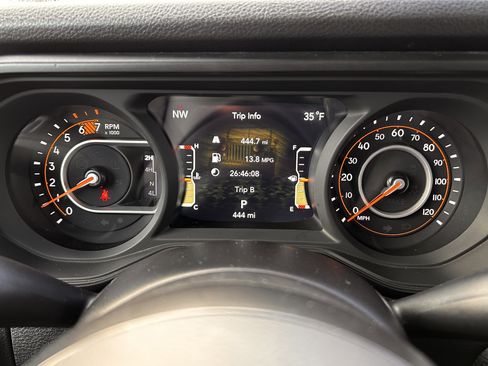 Certified 2025 Jeep Wrangler Sport AWD/4WD image 30