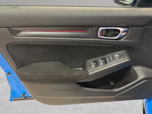Used 2025 Honda Civic Type R image 4