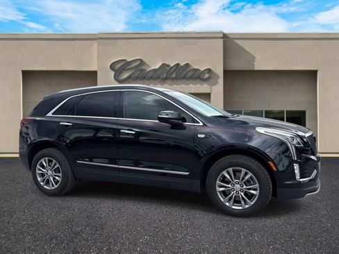 Used 2021 Cadillac XT5 Premium Luxury FWD image 1