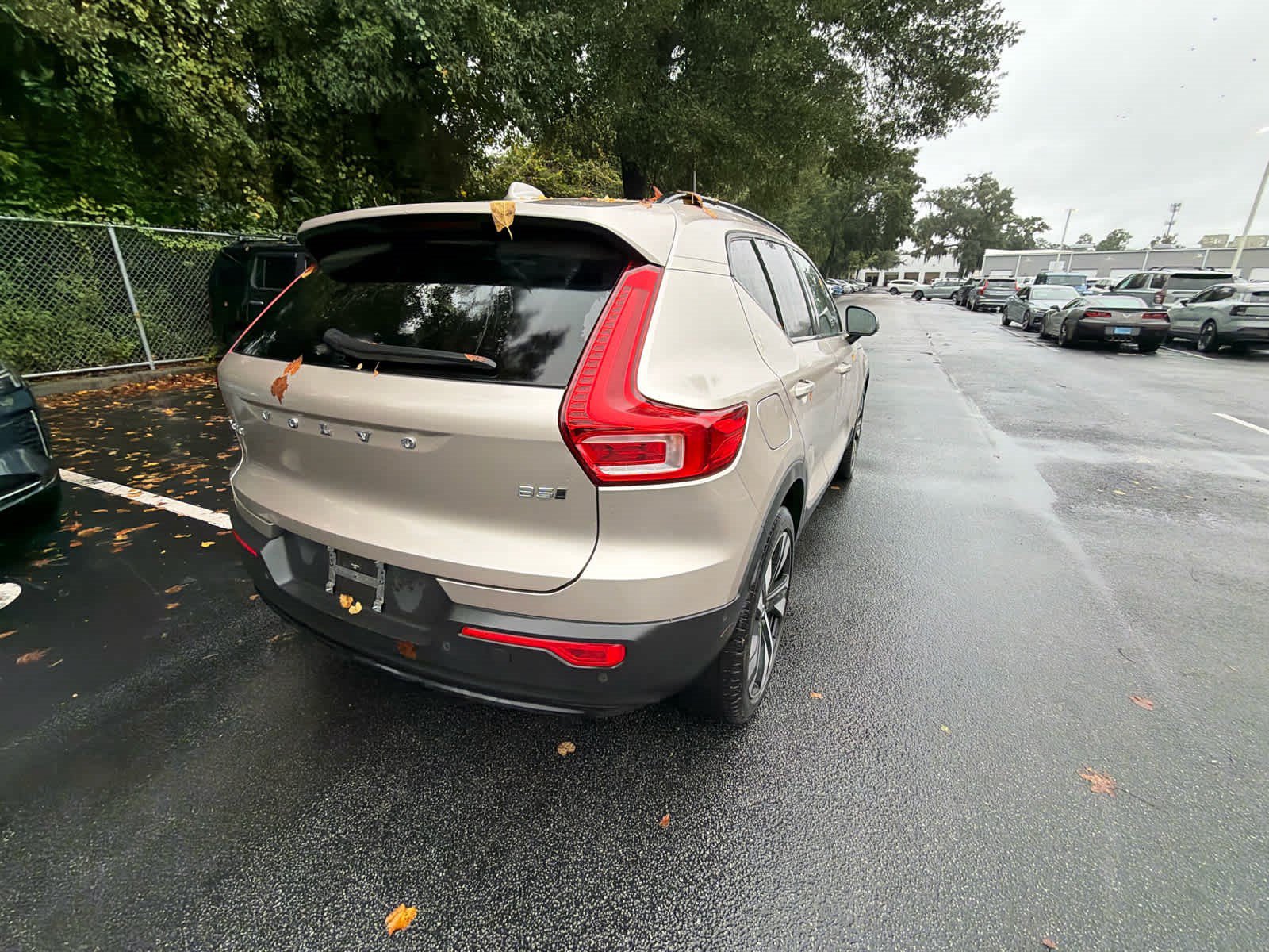 Used 2024 Volvo XC40 B5 Plus w/ Climate Package AWD/4WD image 14