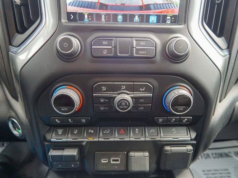 Used 2022 Chevrolet Silverado 2500 LTZ w/ LTZ Plus Package AWD/4WD image 29