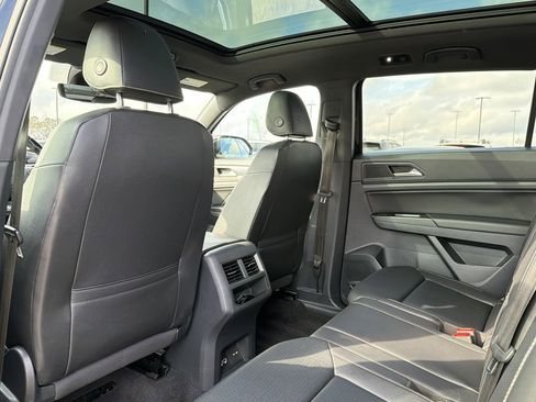 Used 2020 Volkswagen Atlas Cross Sport SEL image 11