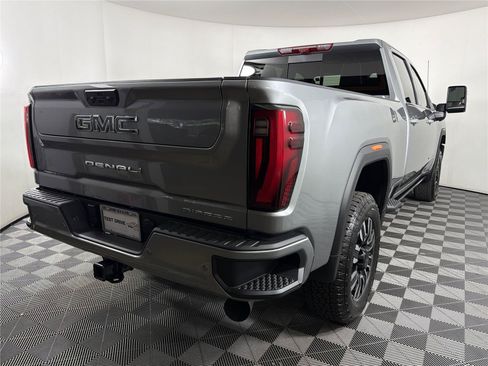 New 2026 GMC Sierra 2500 Denali Ultimate AWD/4WD image 6