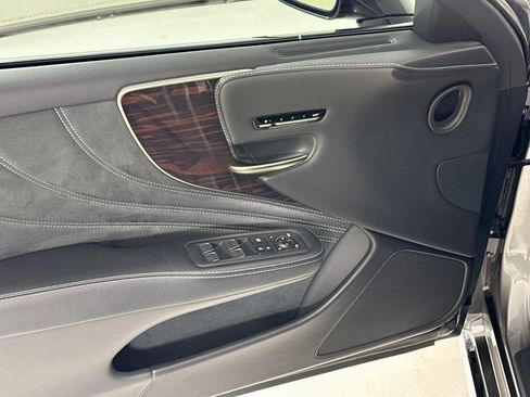 Used 2019 Lexus LS 500 w/ Interior Upgrade Package RWD image 19