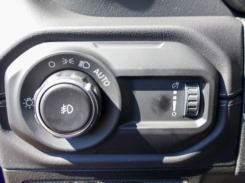 New 2026 Jeep Wrangler Unlimited Sahara AWD/4WD image 28